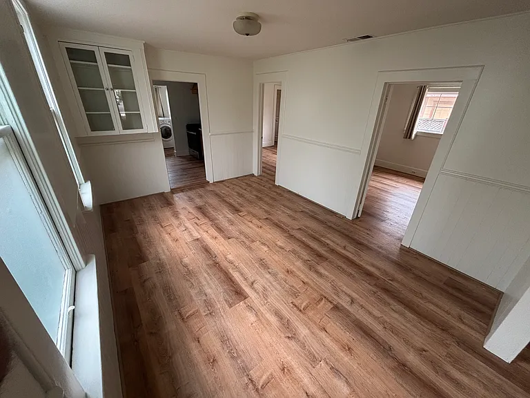 411 W De La Guerra St — Photo 5