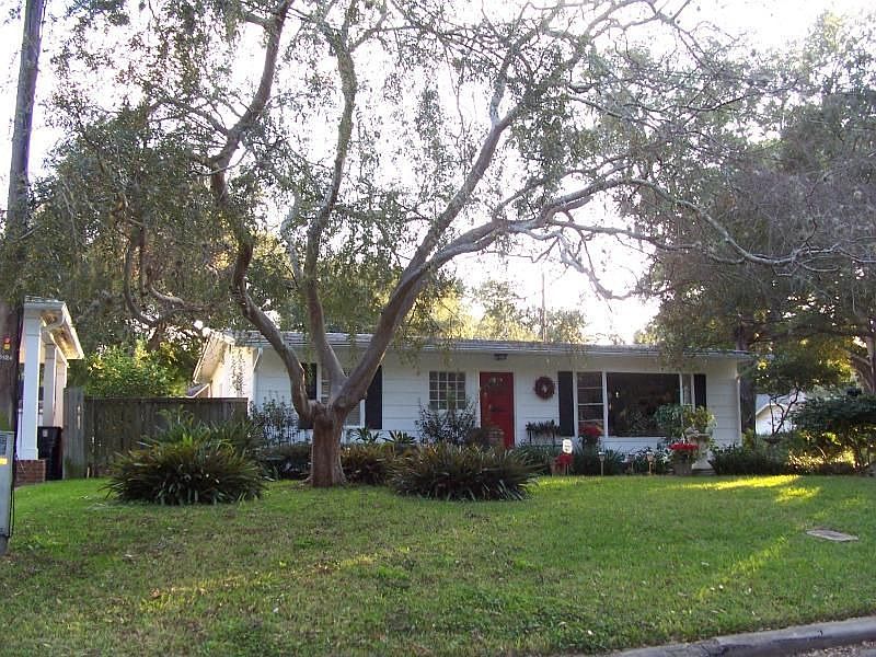 1st image of 3126 W Harbor View Ave