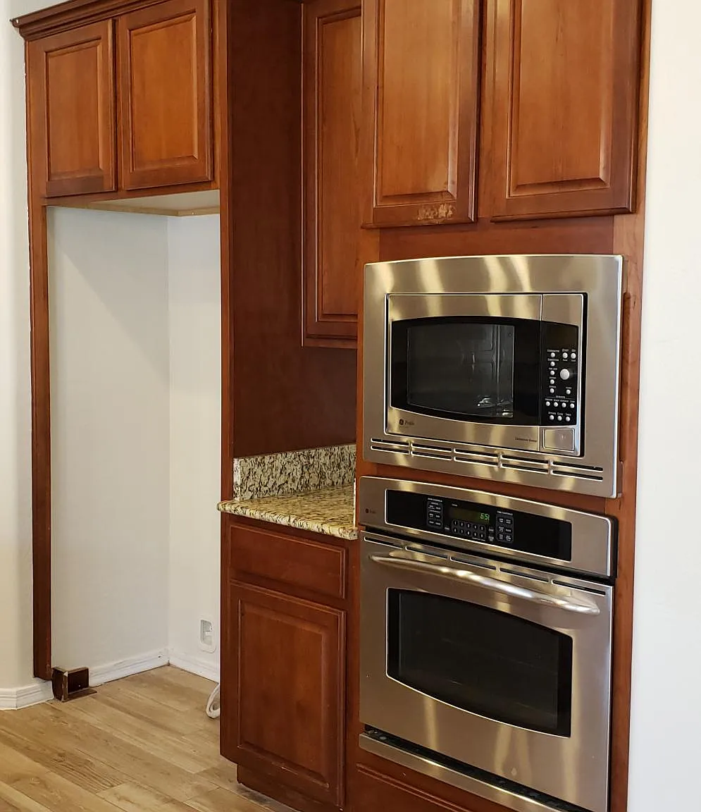 5 bed, 3662 sqft, $3,450 — Photo 4