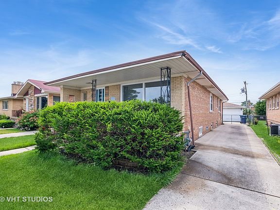 3rd image of 3109 W 100th Pl
