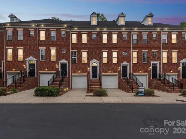 1126 Dean Hall Ln, Matthews, NC 28105