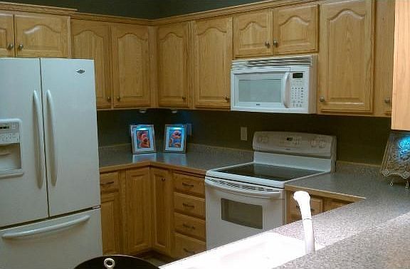 4th image of 5200 Pathways Ave Unit 102