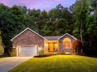 634 Courtland Dr, Howard, OH 43028