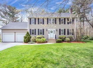 41 Hilltop Rd, Franklin, MA 02038