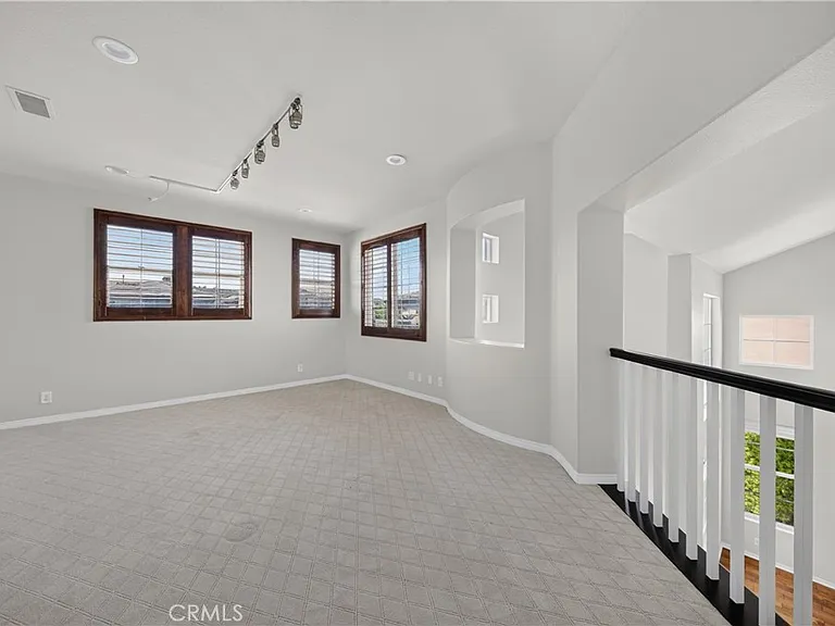 6 Westchester Ct — Photo 14