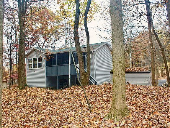 4th image of 3430 Crestwood Dr