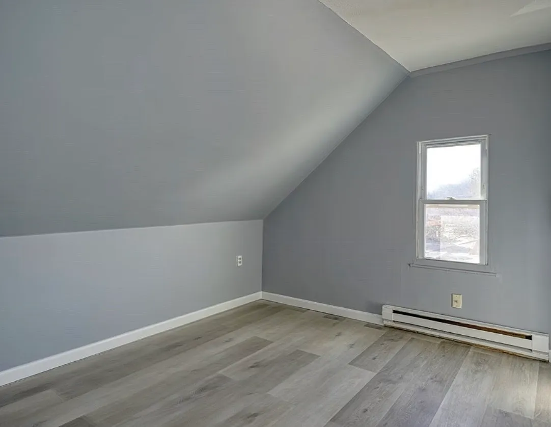 4 bed, 1600 sqft, $4,200 — Photo 4