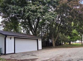 33 Islington Ave, Guelph, ON N1E 1B2