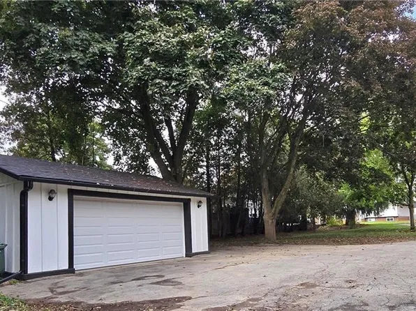 33 Islington Ave, Guelph, ON N1E 1B2