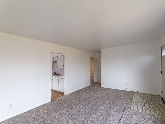 5th image of 5518 Homerlee Ave
