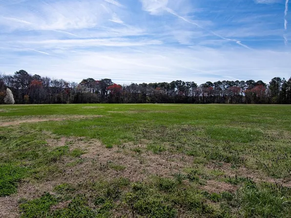 12 Jefferson St #24, Onancock, VA 23417