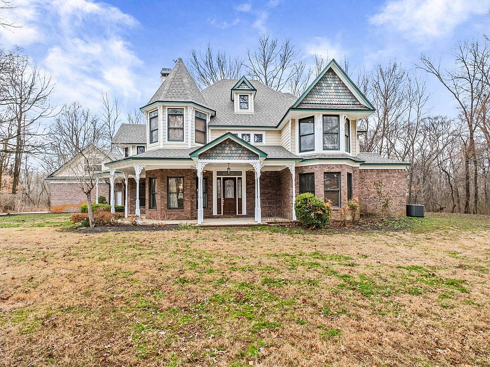 1st image of 28 Tipton Lake Cir E