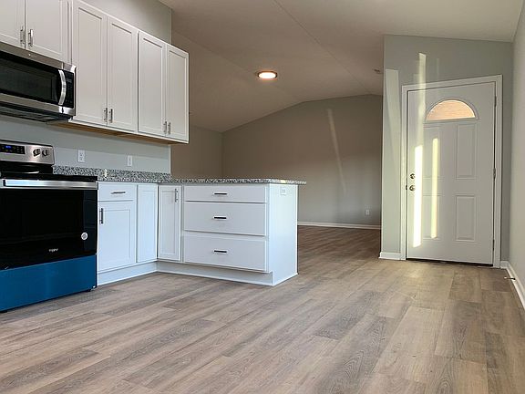 2nd image of 771 Timbers Edge