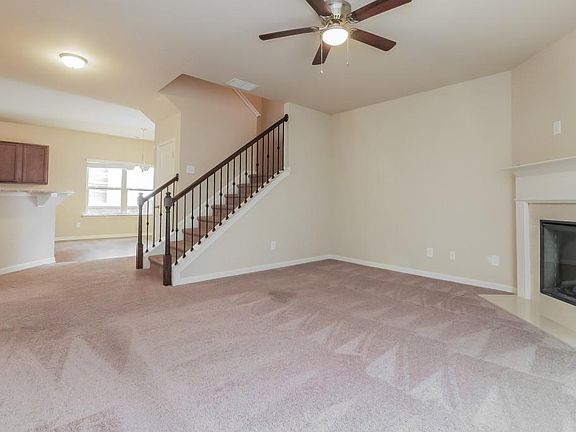 3rd image of 732 Galveston Way