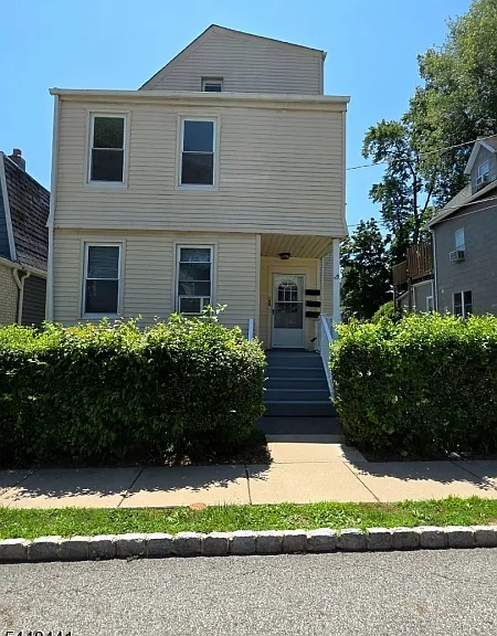 23 Tichenor Pl #2 — Photo 1