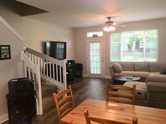 3rd image of 3143 Anton Dr #3143