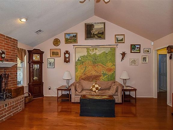 5th image of 1717 Hazelwood Dr