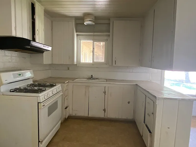 431 S H St #A — Photo 3