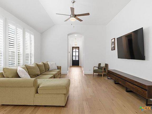 4th image of 1817 Nettletree Rd