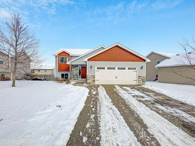 507 Moline Loop NW, Isanti, MN, 55040