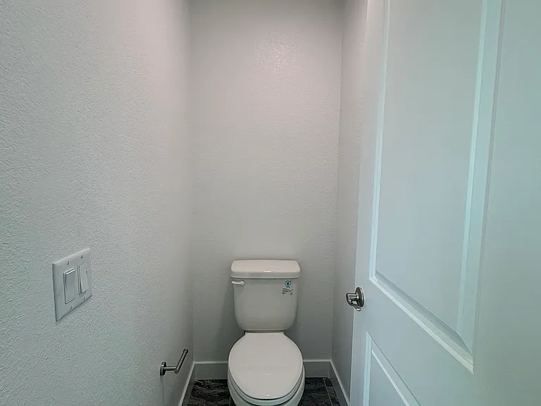 15904 Bandon Ln — Photo 25