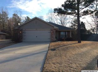 236 Waxmyrtle Dr, Harvest, AL 35749