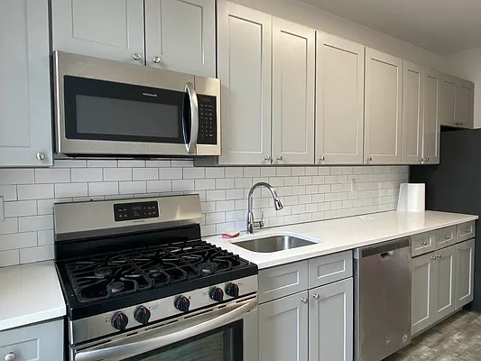 Rented by TheRealEstateCompany.com LLC | media 6