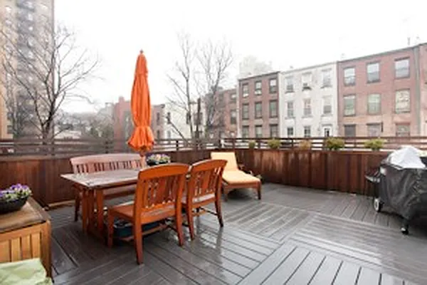 Sold by Avenue Sotheby's International Realty | media 25