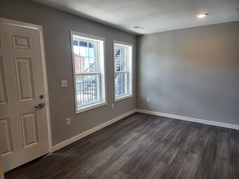 122 South Blvd #19 — Photo 20