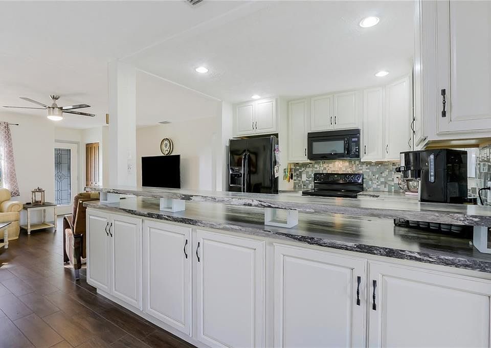 1st image of 2649 SE Calusa Ave