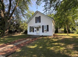 402 W Madison Ave, Fairfield, IA 52556