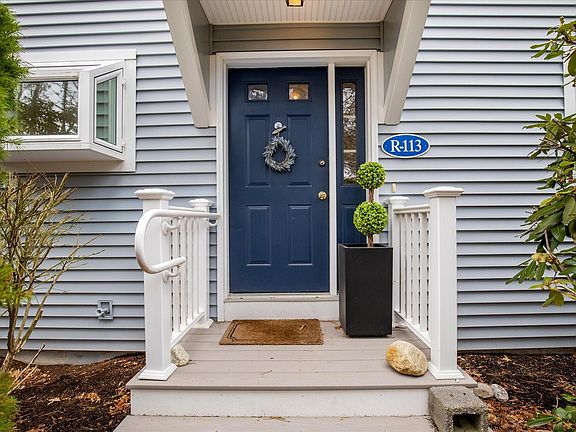 2nd image of 113 Shellback Way UNIT 113