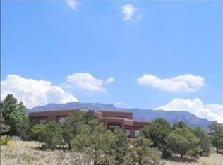 1183 Laurel Loop NE, Albuquerque, NM 87122