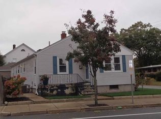 315 Smithfield Ave, Pawtucket, RI 02860