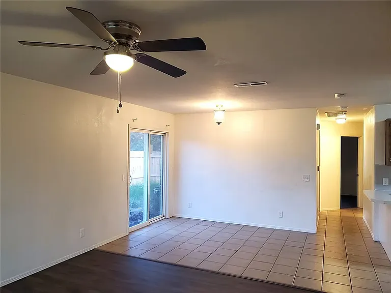 1343 E Fairlane St #1343 — Photo 10