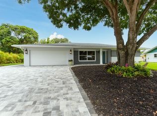 2627 Siesta Dr, Sarasota, FL 34239