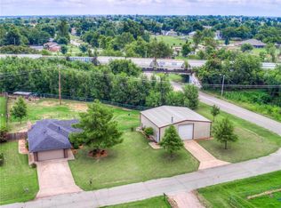 807 S Foster Ave, El Reno, OK 73036