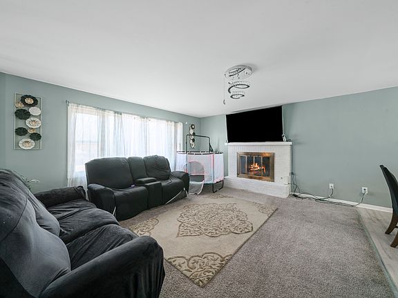 2nd image of 220 N Rosedale Ave