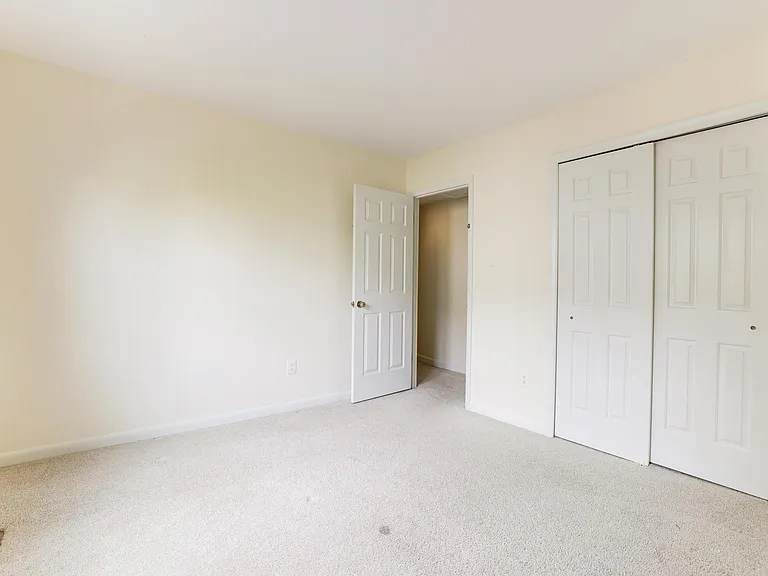 8509 Jeffersonian Ct — Photo 25