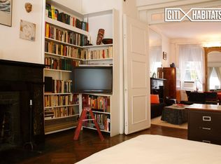 126 W 13th St, New York, NY 10011