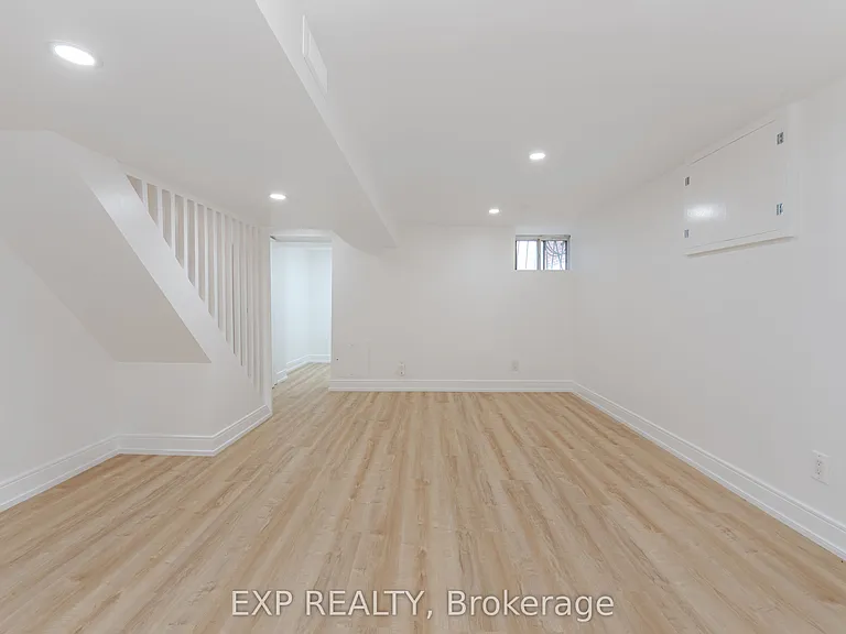716 Brock Ave #B — Photo 16
