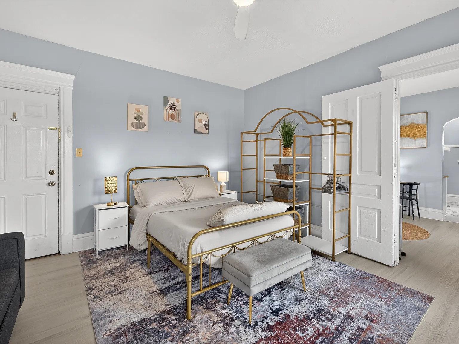 1 bed, 1000 sqft, $1,300 — Photo 2