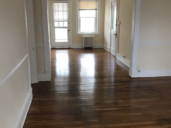 4th image of 100 N Crenshaw Ave APT 2