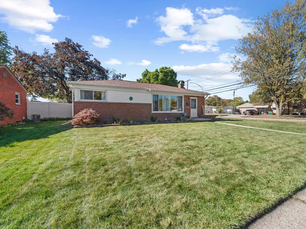 36650 Thinbark St, Wayne, MI 48184