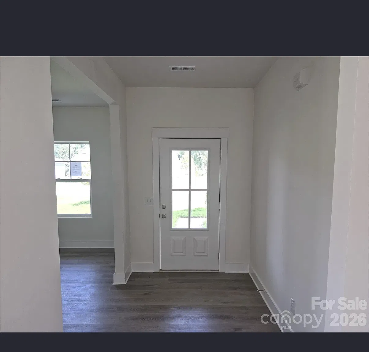 4 bed, 2806 sqft, $2,395 — Photo 3
