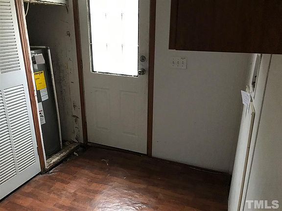 4th image of 319 Thompson Ct