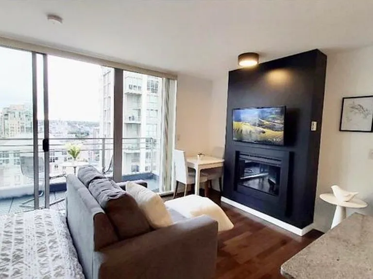 1225 Richards St #1905 — Photo 7