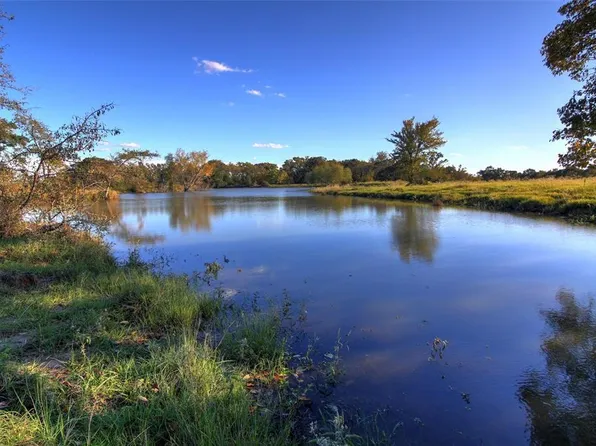 80 County Road 415, Navasota, TX 77868