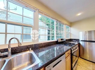 151 S Peck Dr APT B, Beverly Hills, CA 90212