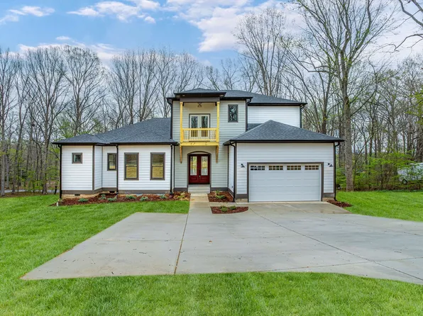 93 Trotters Cir, Estill Springs, TN 37330